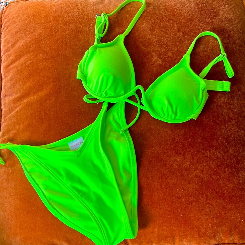 Bright green bikini set